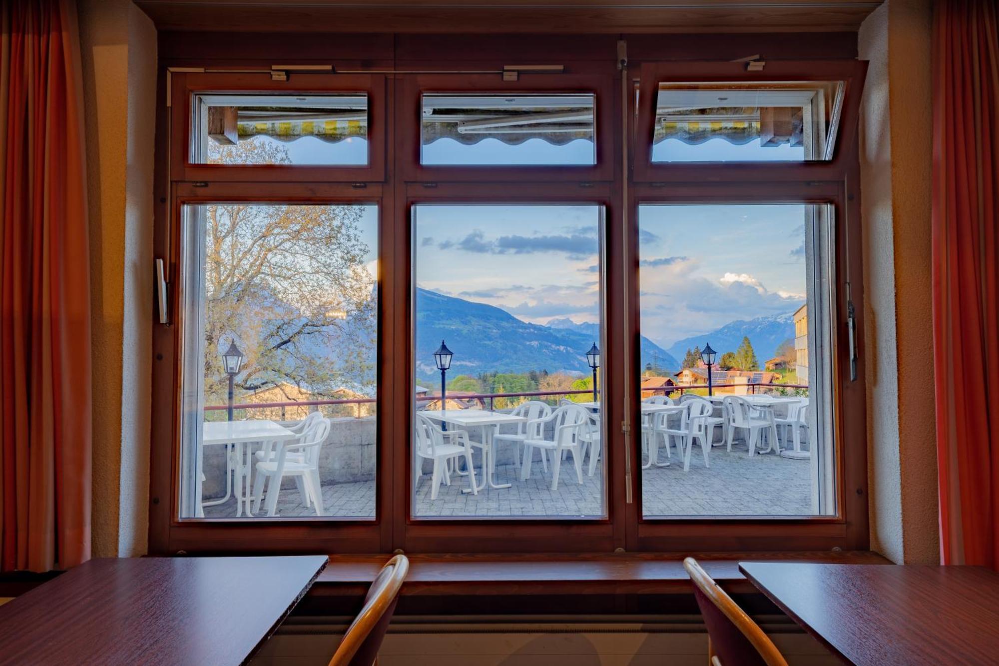 Hotel Aeschipark Aeschi Bei Spiez Luaran gambar