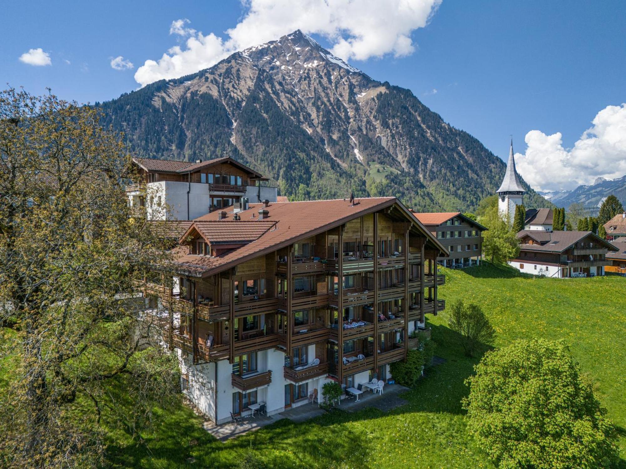 Hotel Aeschipark Aeschi Bei Spiez Luaran gambar